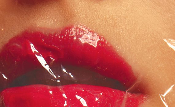 Lipstic on the glass wystawa fragment 2018-kopia