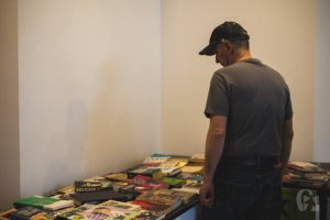 Literacki Piątek. Spotkanie autorskie z Utą Przyboś, Łukaszem Suskiewiczem i Jarosławem Błahym (26 kwietnia 2019), fot. Justyna Kwasek