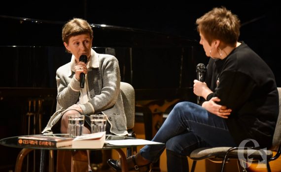 Spotkanie autorskie z Elżbietą Sieradzińską i koncert Bogusława Bierwiaczonka fot Łukasz Kolewiński
