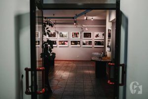 Wernisaż wystawy fotografii Bartosza Dominika (28 maja 2018), fot. Marcin Szczygieł