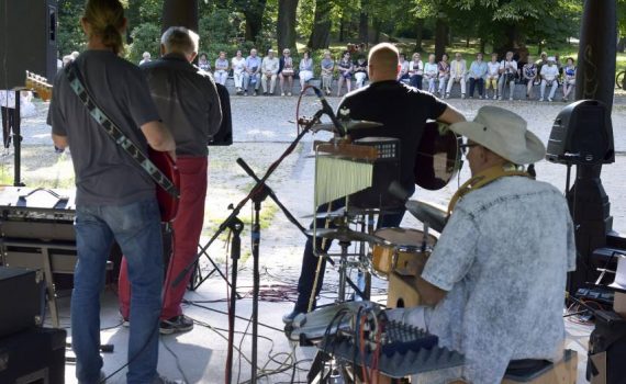Koncerty Letnie w Altanie. Koncert zespołu Macieja „Świętego” Jankowskiego (15 lipca 2018), fot. Zbigniew Burda