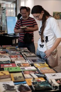 Literacki Piątek. Spotkanie autorskie z Renatą Kuryłowicz (29 czerwca 2018), fot. Marcin Szczygieł