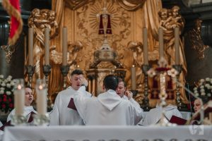 Występ Grupy Schola Gregoriana Cardinalis Stephani Wyszyński (2 maja 2018), fot. Marcin Szczygieł