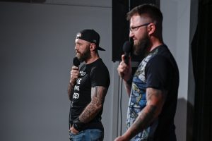 Jakub Ćwiek Maciej Lobo Linke Stand Up Comedy Częstochowa 2021 fot Łukasz Kolewiński
