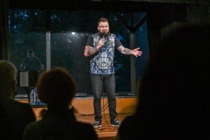 Jakub Ćwiek Maciej Lobo Linke Stand Up Comedy Częstochowa 2021 fot Łukasz Kolewiński