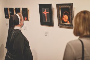 Paulina Krajewska Cisza ikony