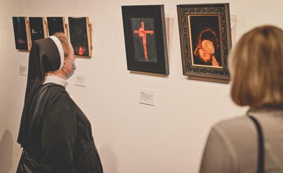 Paulina Krajewska Cisza ikony