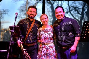 Eduardo Bortolotti, Weronika Zielińska-Wilczyńska i Albert Suazo na Scenie Lokalnej Ośrodka Promocji Kultury Gaude Mater w Częstochowie