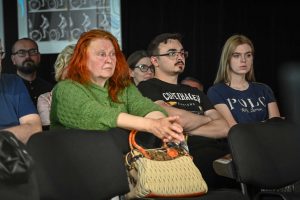 publiczność zgromadzona w Ośrodku Promocji Kultury Gaude Mater w Częstochowie