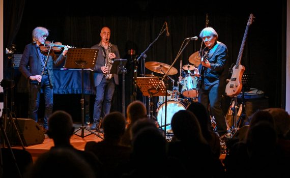 zespół Labirynt na scenie podczas koncertu