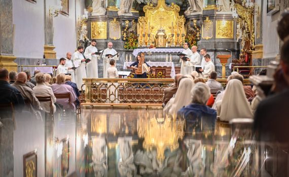 Schola Gregoriana Sancti Joannis Pauli II podczas koncertu w Bazylice Jasnogórskiej