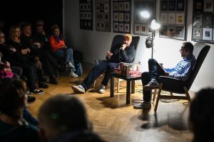 Jakub Żulczyk i Robert Jasiak w rozmowie w Częstochowie