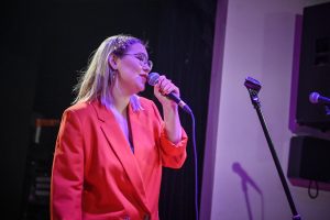 Iga Kozacka wokalistka